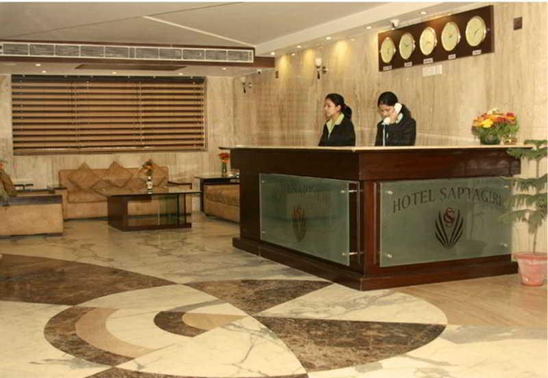 فندق نيودلهيفي  فندق سابتاجيري المظهر الداخلي الصورة